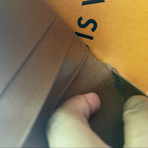 Authentic 💯 Louis Vuitton Monogram Portefeiulle Elise Trifold Wallet - Picture 9 of 10